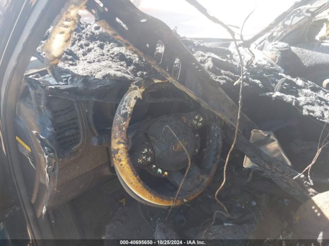 KNDJN2A2XF7761295 KIA Soul !