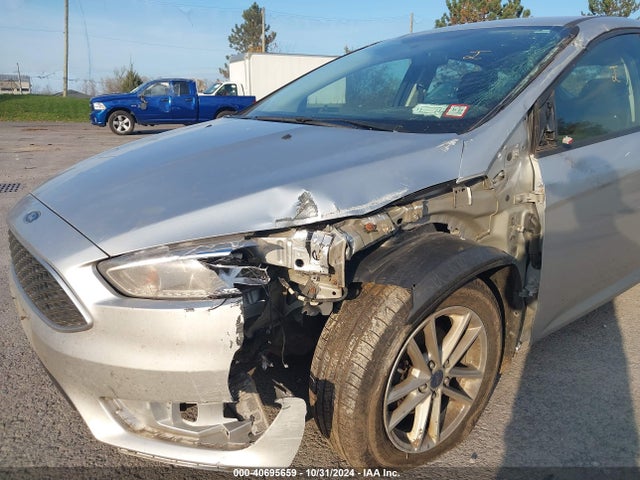 Ford FOCUS SE 2017 1FADP3K27HL278732 Image 6