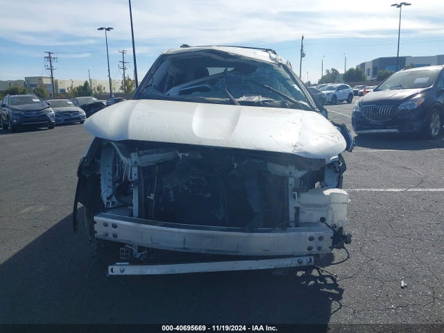 5TDZZRAH9MS056334 Toyota Highlander Le