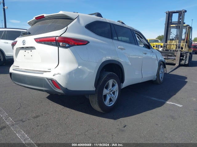 5TDZZRAH9MS056334 Toyota Highlander Le