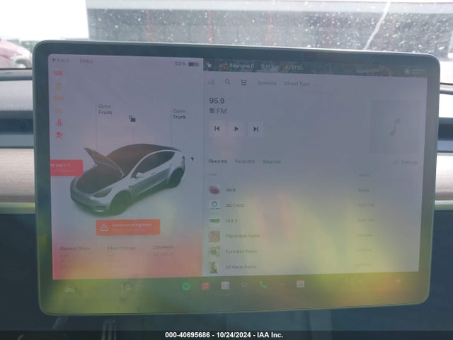 2021 TESLA MODEL Y 5YJYGDEF8MF303912 Photo 9
