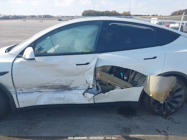 5YJYGDEF8MF303912 Tesla Model Y Performance Dual Motor All-wheel Drive