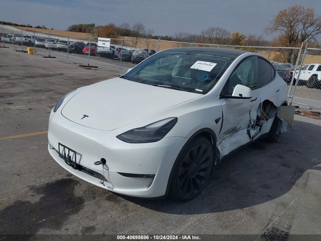 2021 TESLA MODEL Y 5YJYGDEF8MF303912 Photo 1