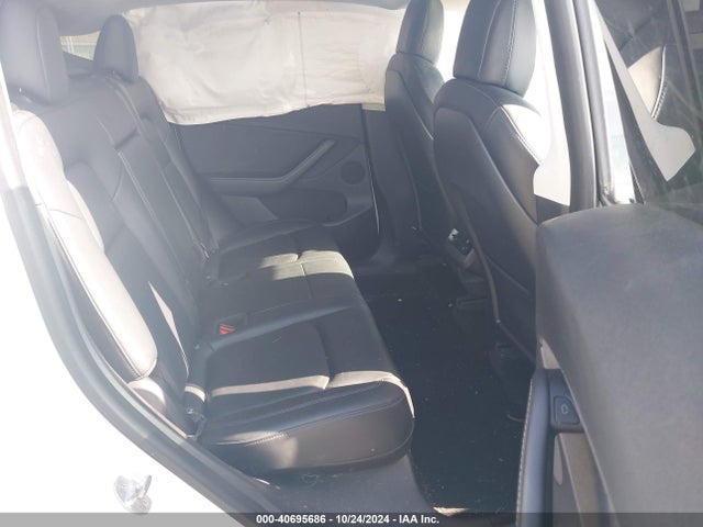 2021 TESLA MODEL Y 5YJYGDEF8MF303912 Photo 7