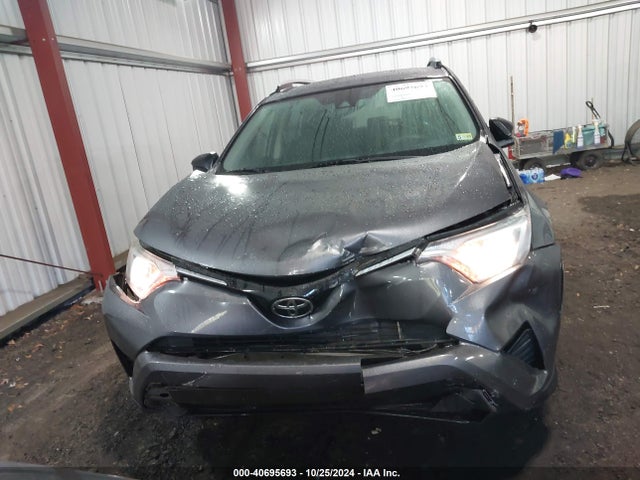 Toyota RAV4 LE 2018 2T3ZFREV8JW449860 Image 12