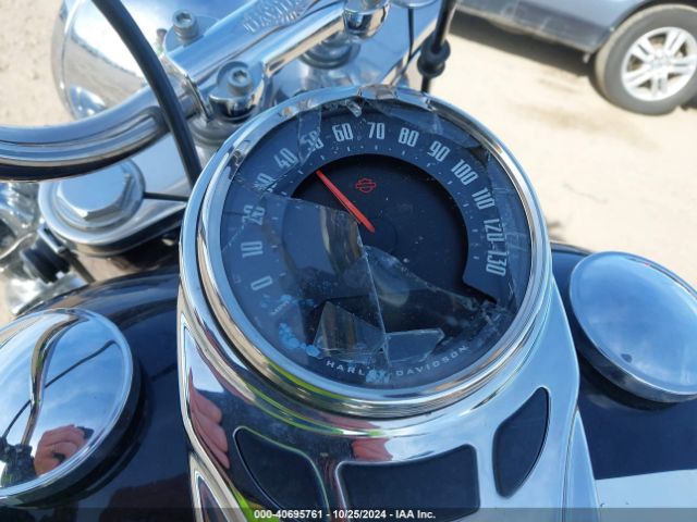 2020 HARLEY-DAVIDSON FLHC 1HD1YAJ19LB033788 Photo 6