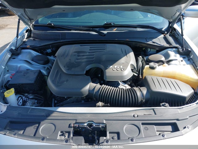 2C3CCABG4NH116040 Chrysler 300 S
