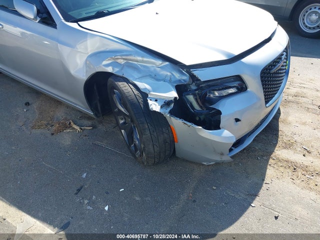 2C3CCABG4NH116040 Chrysler 300 S