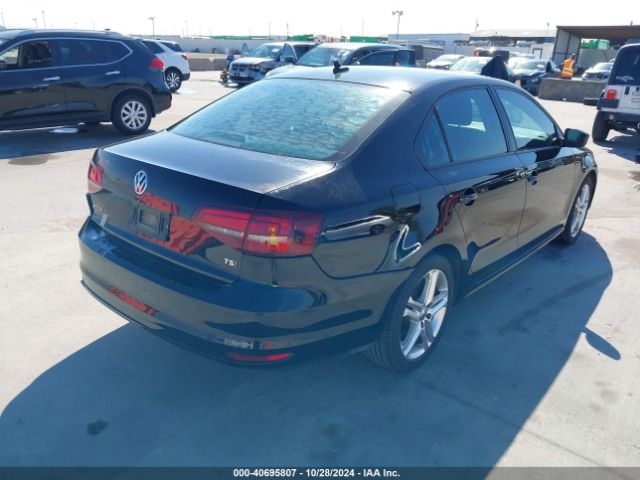 3VW267AJ0GM227877 Volkswagen Jetta 1.4t S