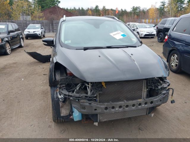 1FMCU9JX4GUA01832 Ford Escape Titanium
