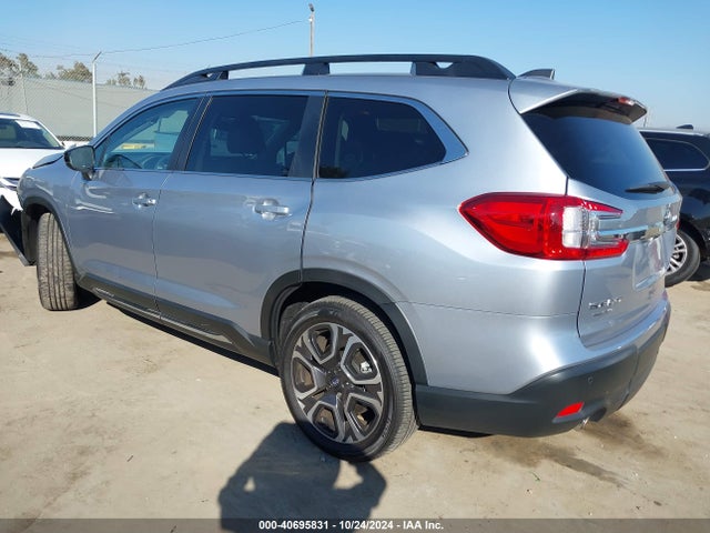 4S4WMAUD0R3404747 Subaru Ascent Limited 7-passenger