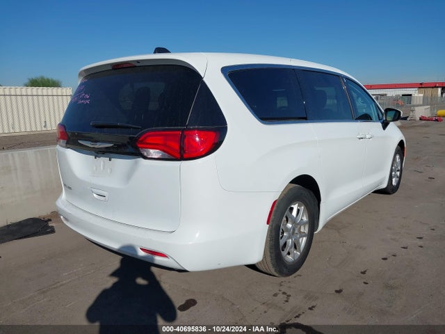 2C4RC1CG2NR208505 Chrysler Voyager Lx