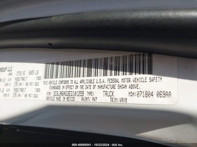 3C6JR6AG3EG101259 RAM 1500 Tradesman