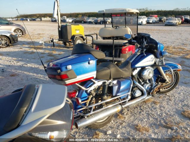 2010 HARLEY-DAVIDSON FLHTC 1HD1FF415AB629587 Photo 3