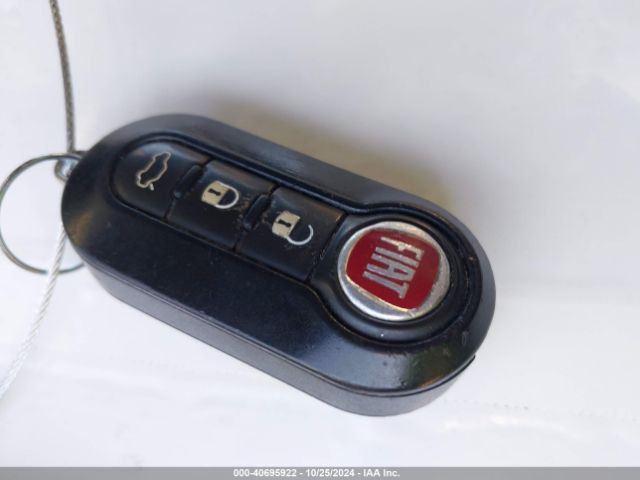 2015 FIAT 500 3C3CFFBR1FT667797 Photo 10