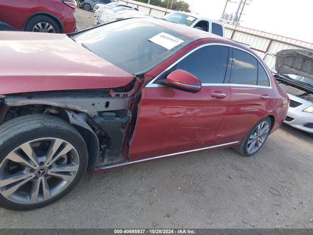 55SWF4JB7JU275219 Mercedes-Benz C 300