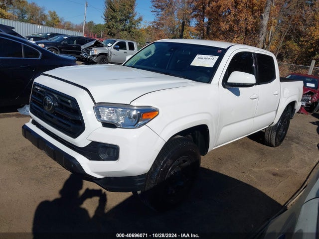 3TMCZ5ANXJM146740 Toyota Tacoma Sr V6