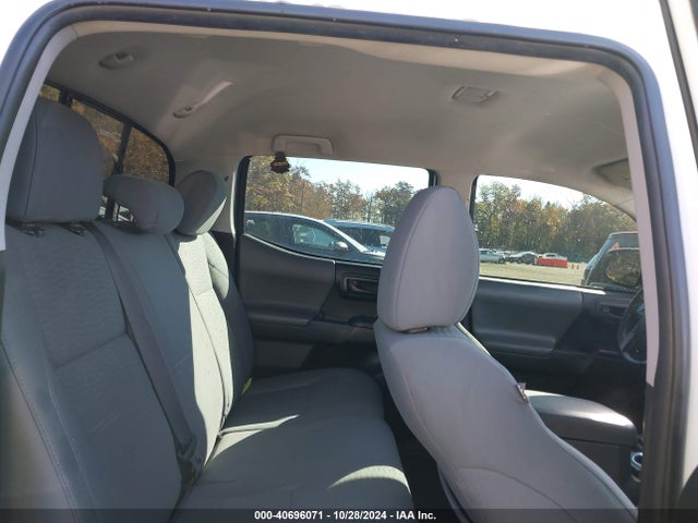 3TMCZ5ANXJM146740 Toyota Tacoma Sr V6
