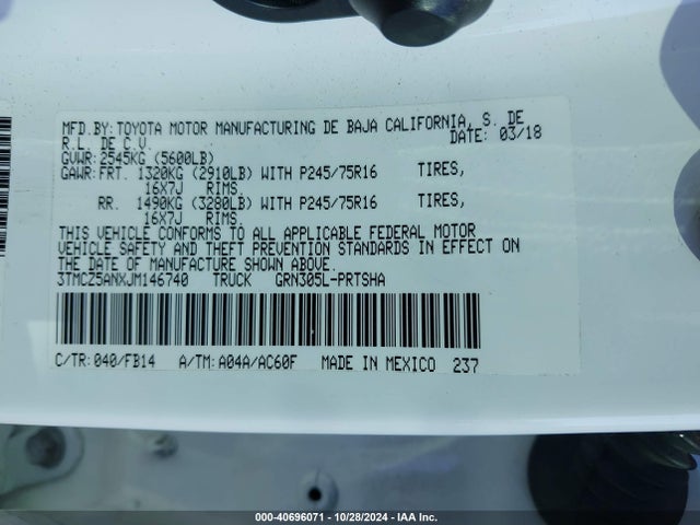 3TMCZ5ANXJM146740 Toyota Tacoma Sr V6