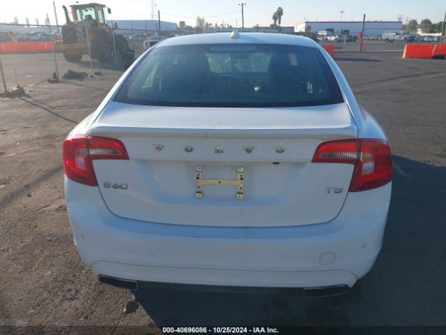 YV126MFK4F2368650 Volvo S60 T5 Drive-e Premier
