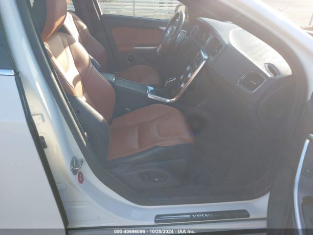 YV126MFK4F2368650 Volvo S60 T5 Drive-e Premier