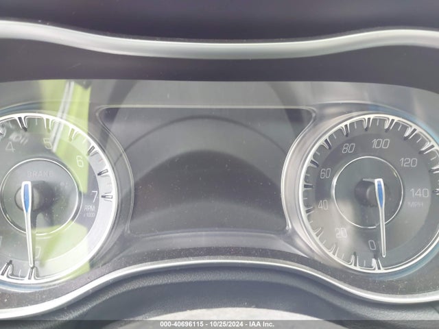 Chrysler 300c Platinum Awd 2015 2C3CCASG7FH854058 Image 7