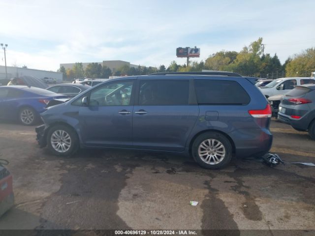 5TDYK3DC9ES525551 Toyota Sienna Xle/limited