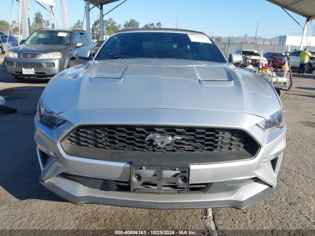 Ford Mustang Ecoboost Premium 2018 1FATP8UH4J5142434 Image 12