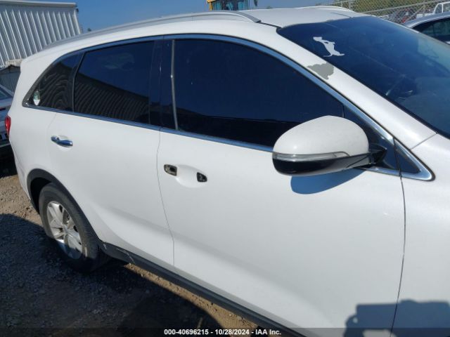 5XYPG4A39HG188730 KIA Sorento 2.4l Lx