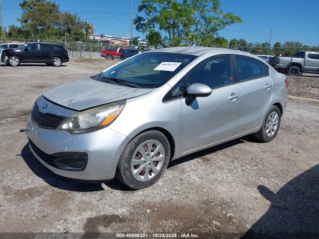 KIA RIO LX 2014 KNADM4A38E6365002 Image 2