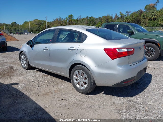 KIA RIO LX 2014 KNADM4A38E6365002 Image 3