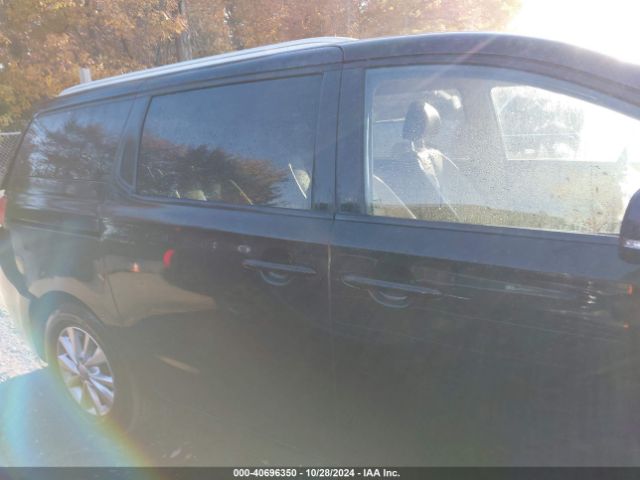 KNDMB5C19H6237852 KIA SEDONA LX