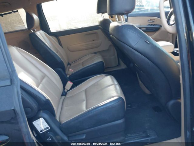KNDMB5C19H6237852 KIA SEDONA LX