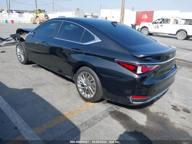 58AEA1C11NU022090 Lexus Es 300h Luxury