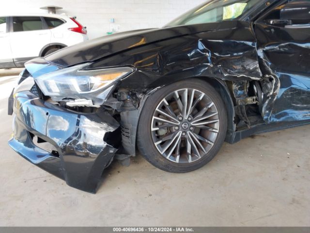 1N4AA6AP6GC386891 Nissan Maxima 3.5 Platinum