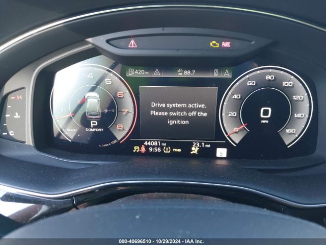 WA1CVAF13KD044312 Audi Q8 55 Premium
