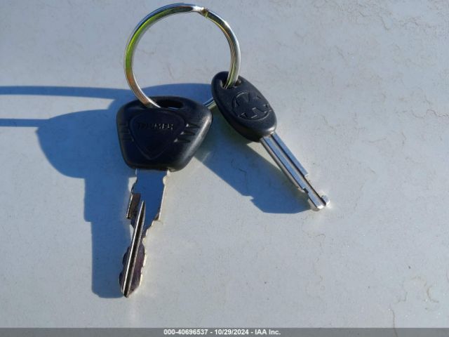 2016 TRIUMPH MOTORCYCLE STREET TRIPLE SMTL03NE7GT728699 Photo 10