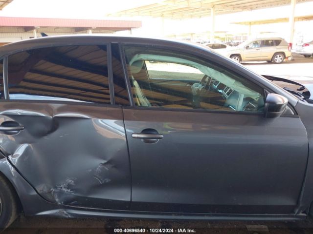 3VWD17AJ0GM224713 Volkswagen Jetta 1.8t Sport