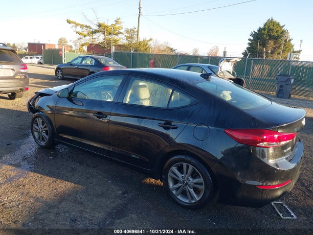 Hyundai Elantra Value Edition 2018 5NPD84LF9JH233980 Image 3