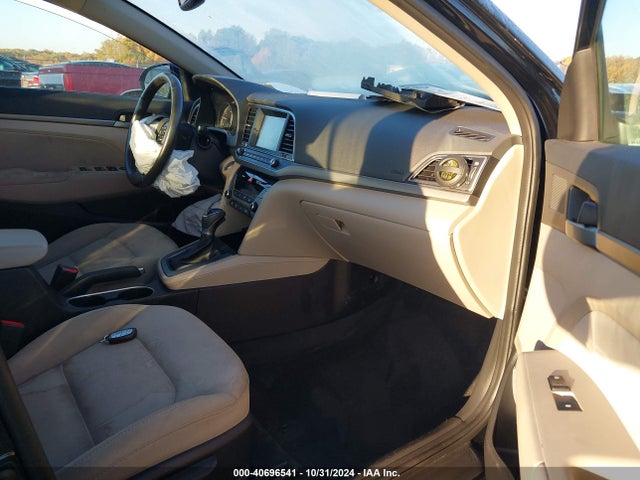 Hyundai Elantra Value Edition 2018 5NPD84LF9JH233980 Image 5