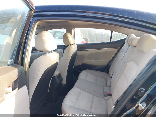 Hyundai Elantra Value Edition 2018 5NPD84LF9JH233980 Image 8