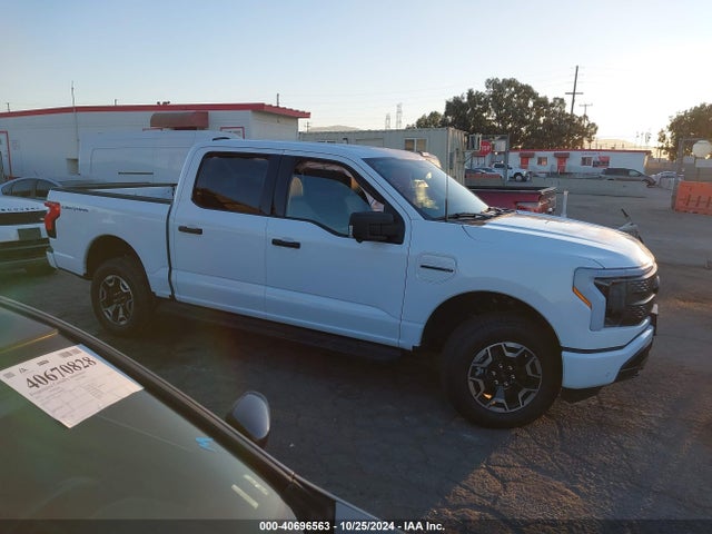 Ford F-150 Lightning Xlt 2023 1FTVW1EL0PWG38754 Image 13
