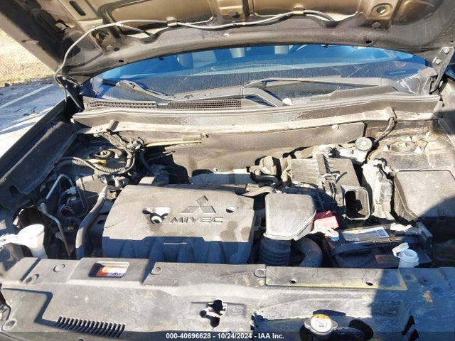 Mitsubishi Outlander Se 2016 JA4AD3A32GZ011665 Image 10