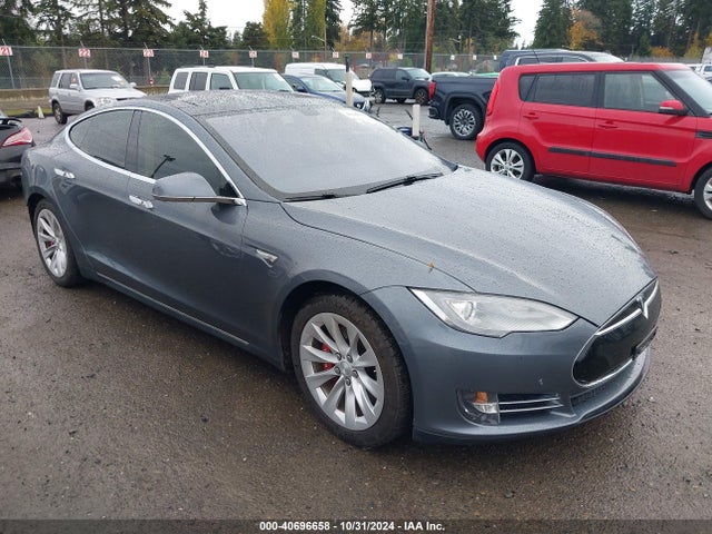 2013 TESLA MODEL S 5YJSA1CP5DFP24682 Photo 0