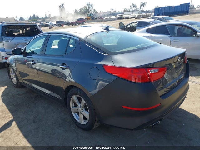 KIA Optima Lx 2015 KNAGM4A74F5622230 Image 3