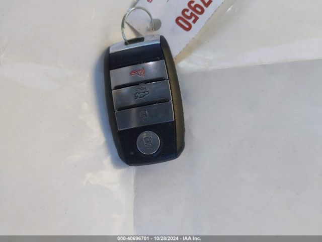 5XXGV4L21GG051388 KIA Optima Sxl Turbo