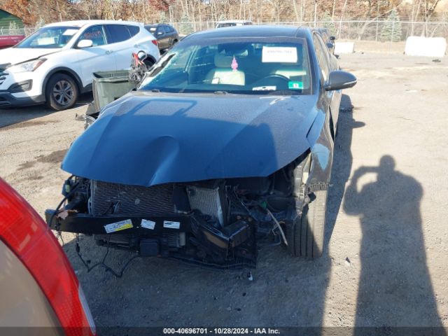 5XXGV4L21GG051388 KIA Optima Sxl Turbo