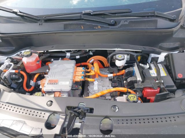 1G1FY6S03P4133589 Chevrolet Bolt Euv Fwd Lt