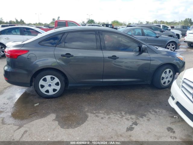 1FADP3E29JL246432 Ford FOCUS S