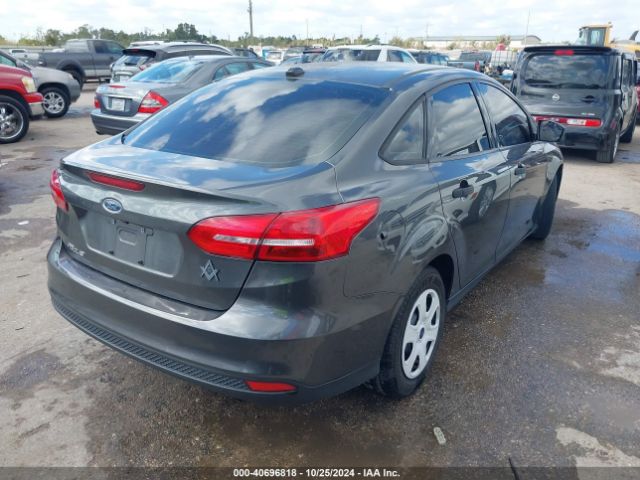 1FADP3E29JL246432 Ford FOCUS S